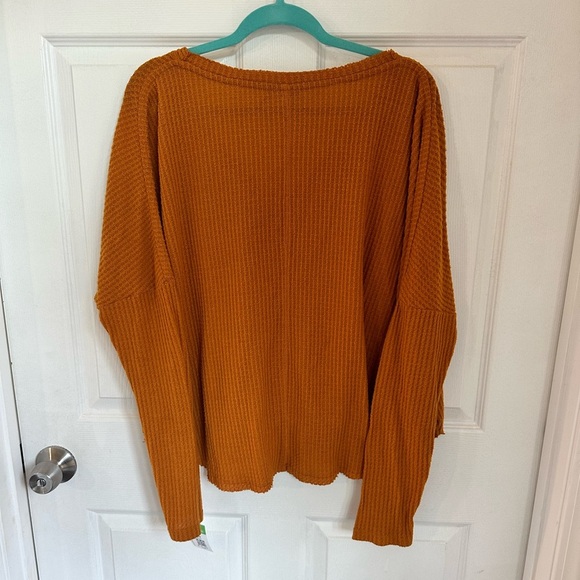 Urban outfitters waffle sweater size Large. - Picture 2 of 3